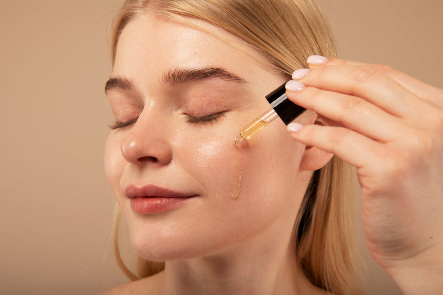 🌿 Kumkumadi Oil Benefits: The Secret to Glowing and Youthful Skin